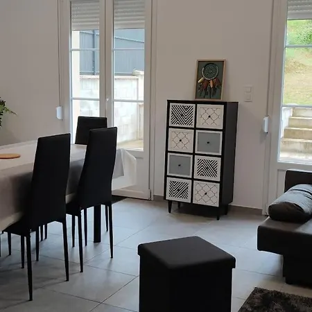 Maison 6 Personnes Spacieuse Proche Asterix Pontpoint